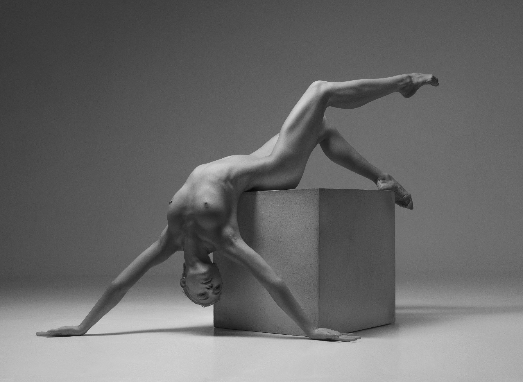 Vadim Stein, Cube Nude I Vadim Stein, Cube Nude I
