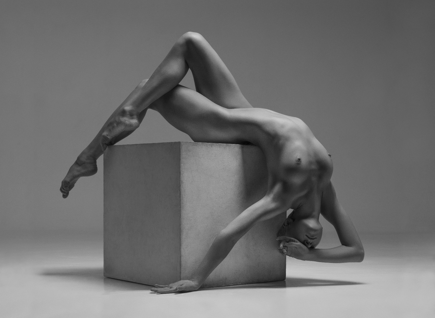 Vadim Stein, Cube Nude II Vadim Stein, Cube Nude II