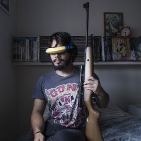 Garçon avec un fusil, Shinji Nagabe