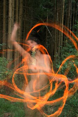 Photographie, Fire Dance, Maria Semmer