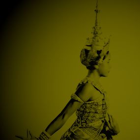 Photographie, Dancer, The opium smoking white elephant
