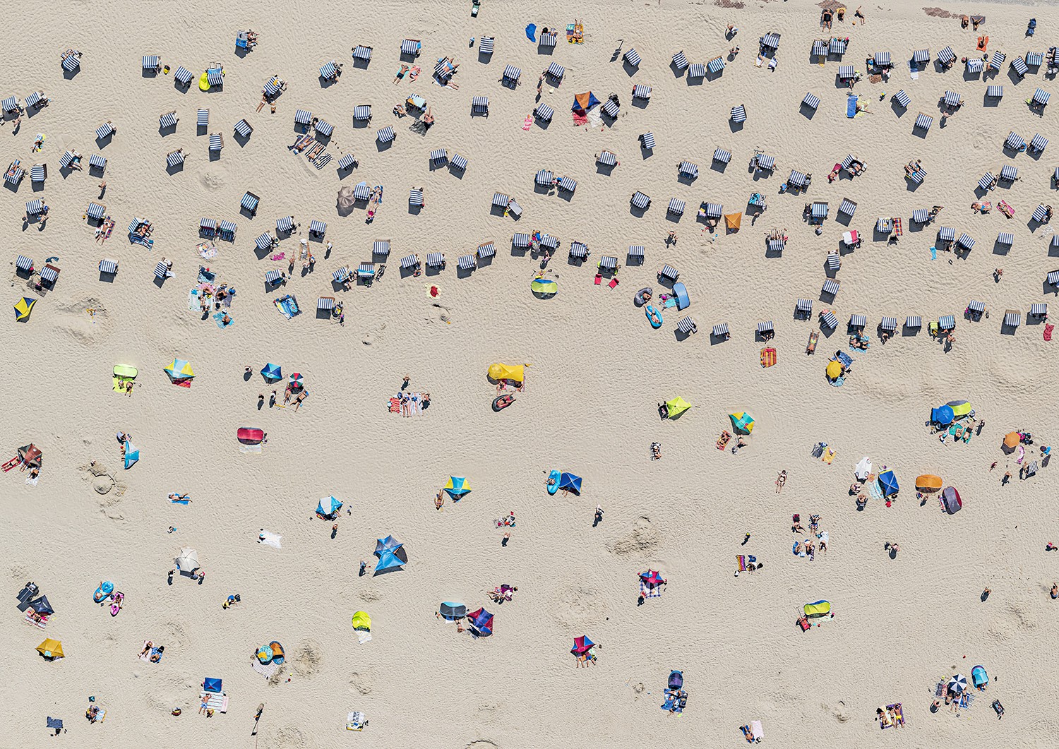Bernhard Lang, EFI_beachchairs_007 Bernhard Lang, EFI_beachchairs_007