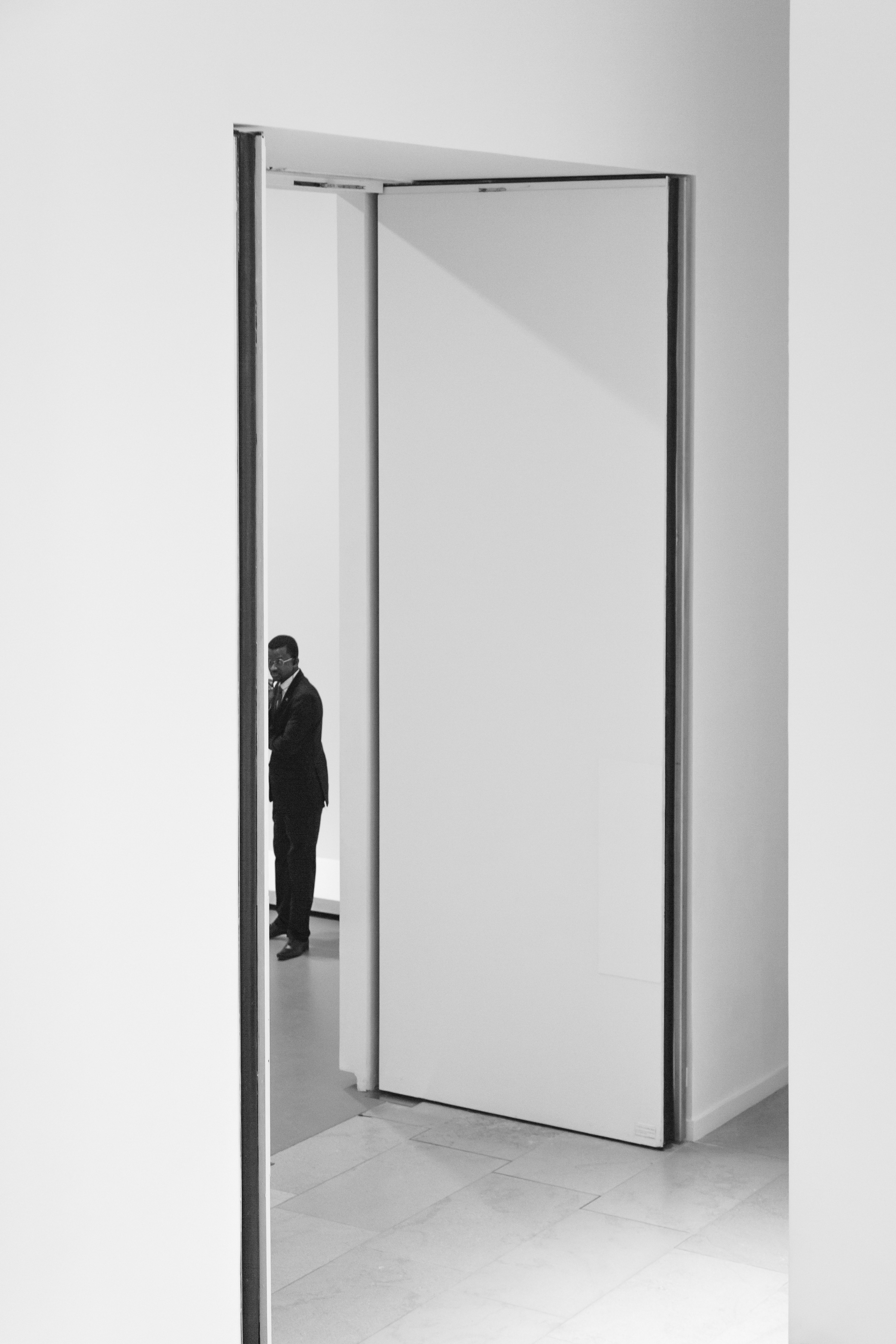 Shengqi Tang, Gaze in lines Shengqi Tang, Gaze in lines