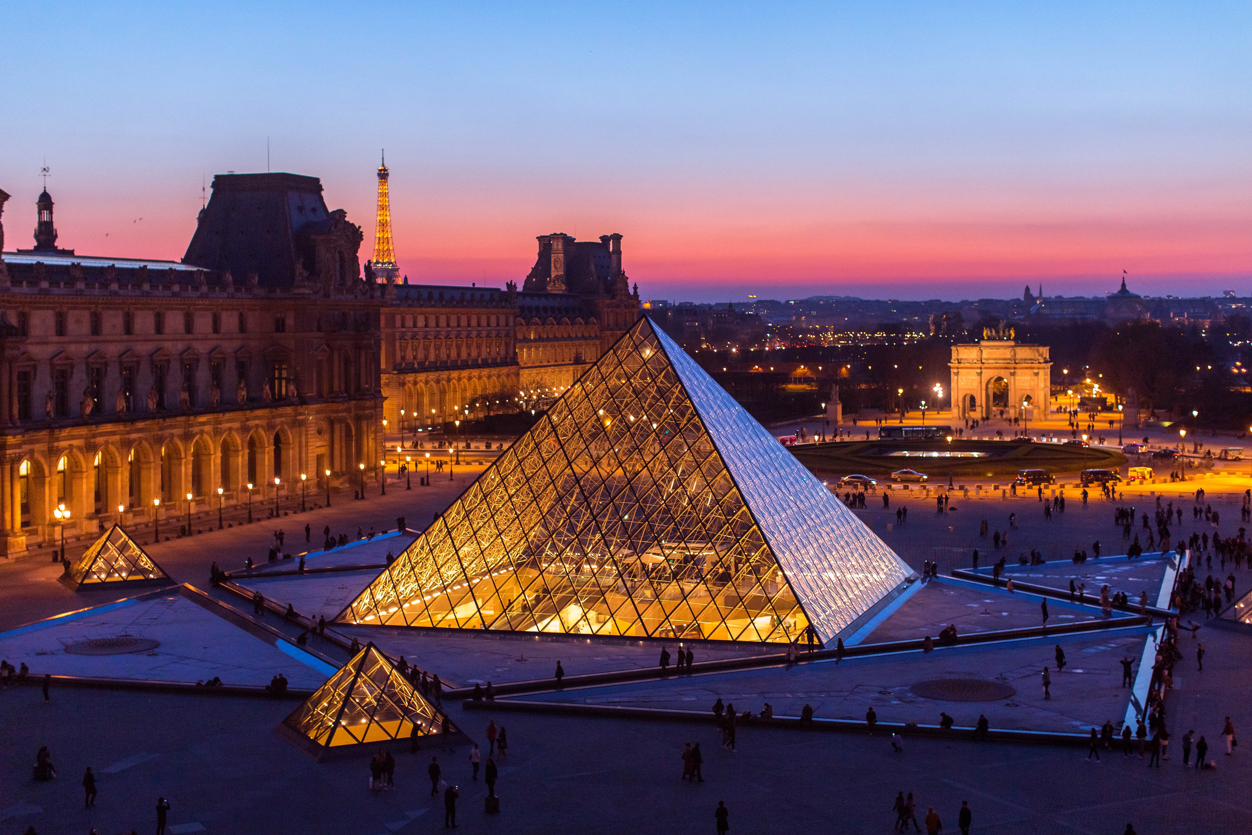Shengqi Tang, Louvre I Shengqi Tang, Louvre I
