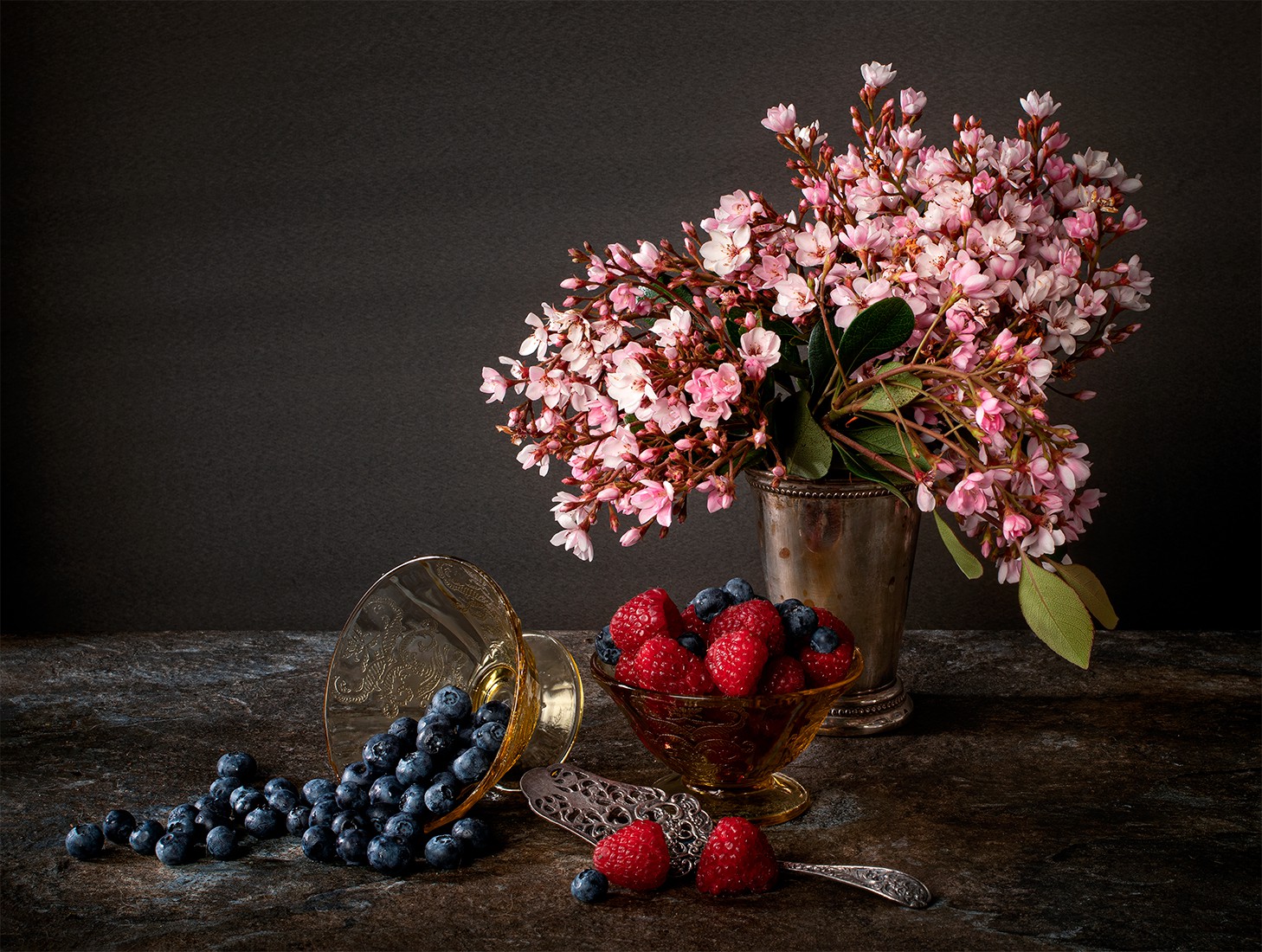 Dora Franco, Moras y arándanos. From Dora Franco, Moras y arándanos. From