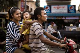 Photographie, We are Happy Family, Phnom Penh, Cambodia, David Tesinsky
