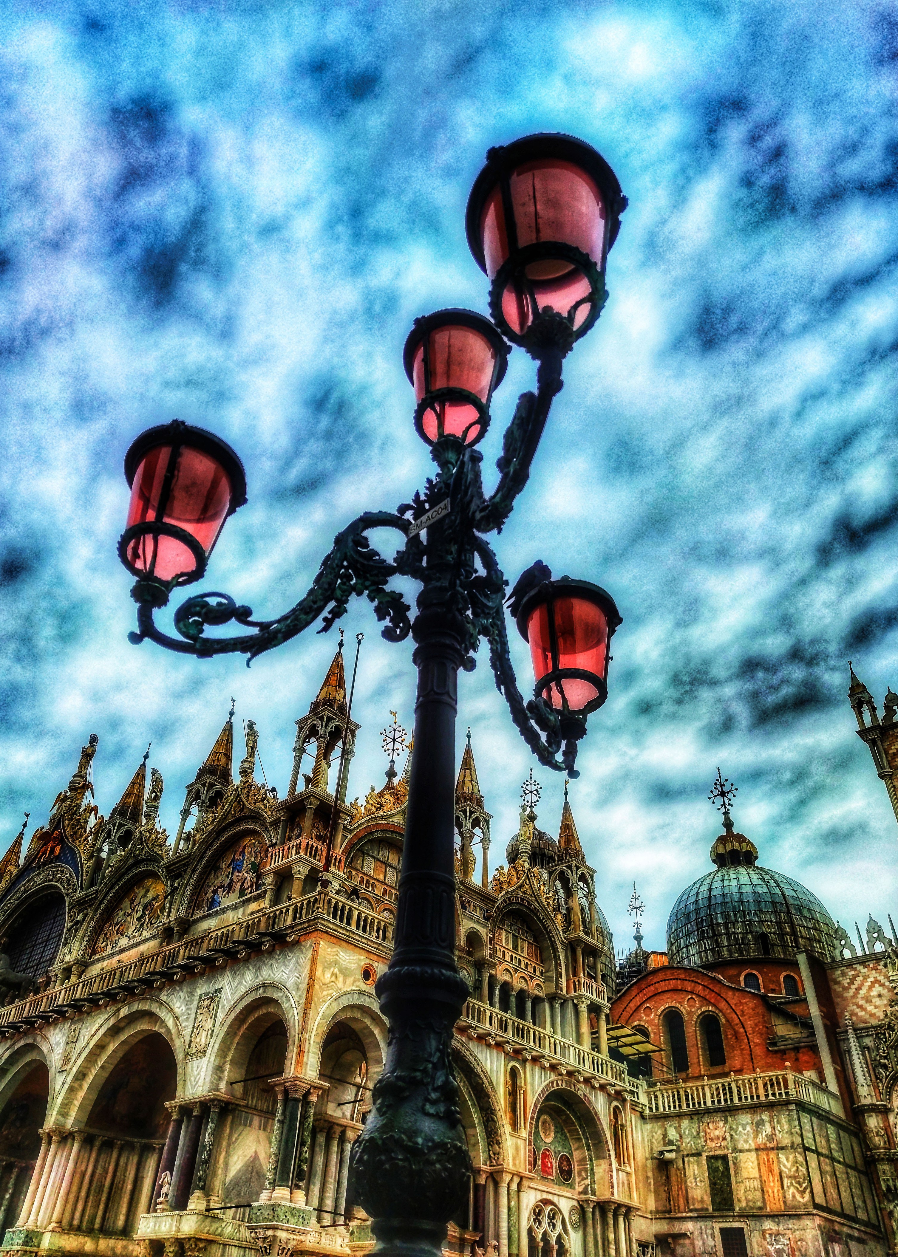 Dominique Leroy, La Basilique sur la piazza San Marco Dominique Leroy, La Basilique sur la piazza San Marco
