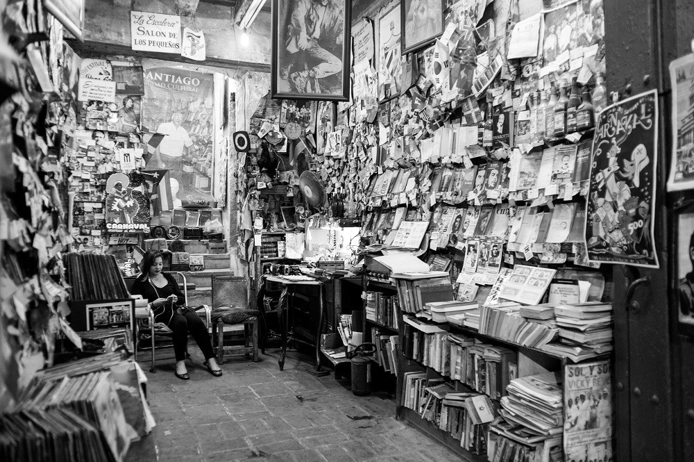 Alain Le Chapelier, The seller of old newspapers Alain Le Chapelier, The seller of old newspapers