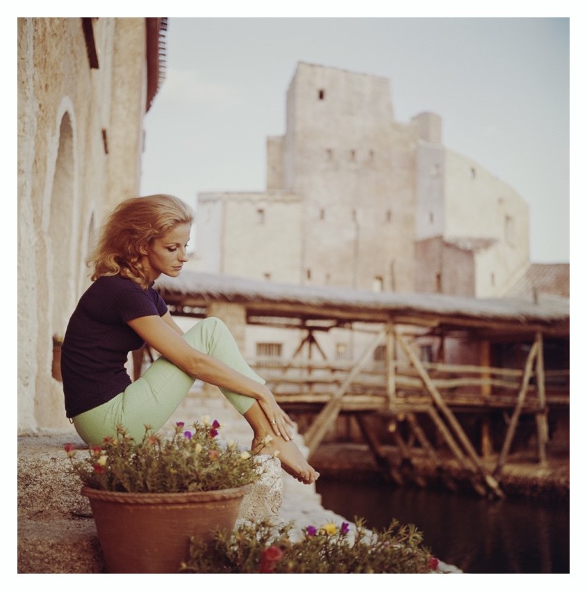 Slim Aarons, Dolores Guinness Slim Aarons, Dolores Guinness