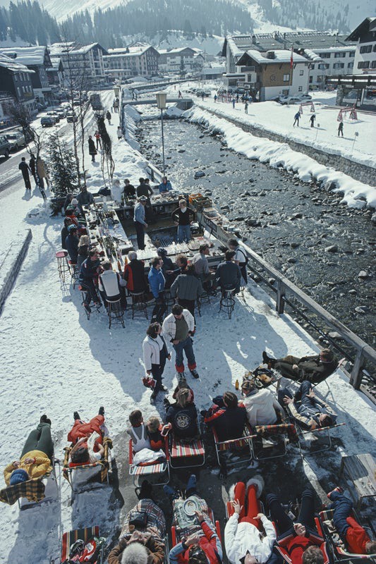 Slim Aarons, Ice Bar - Slim Aarons Limited Edition Estate Stamped Print Slim Aarons, Ice Bar - Slim Aarons Limited Edition Estate Stamped Print