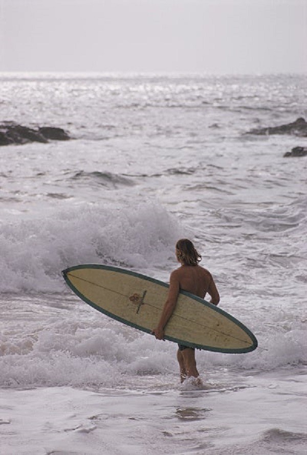 Slim Aarons, Laguna Beach Surfers - Slim Aarons Limited Edition Estate Stamped Print Slim Aarons, Laguna Beach Surfers - Slim Aarons Limited Edition Estate Stamped Print
