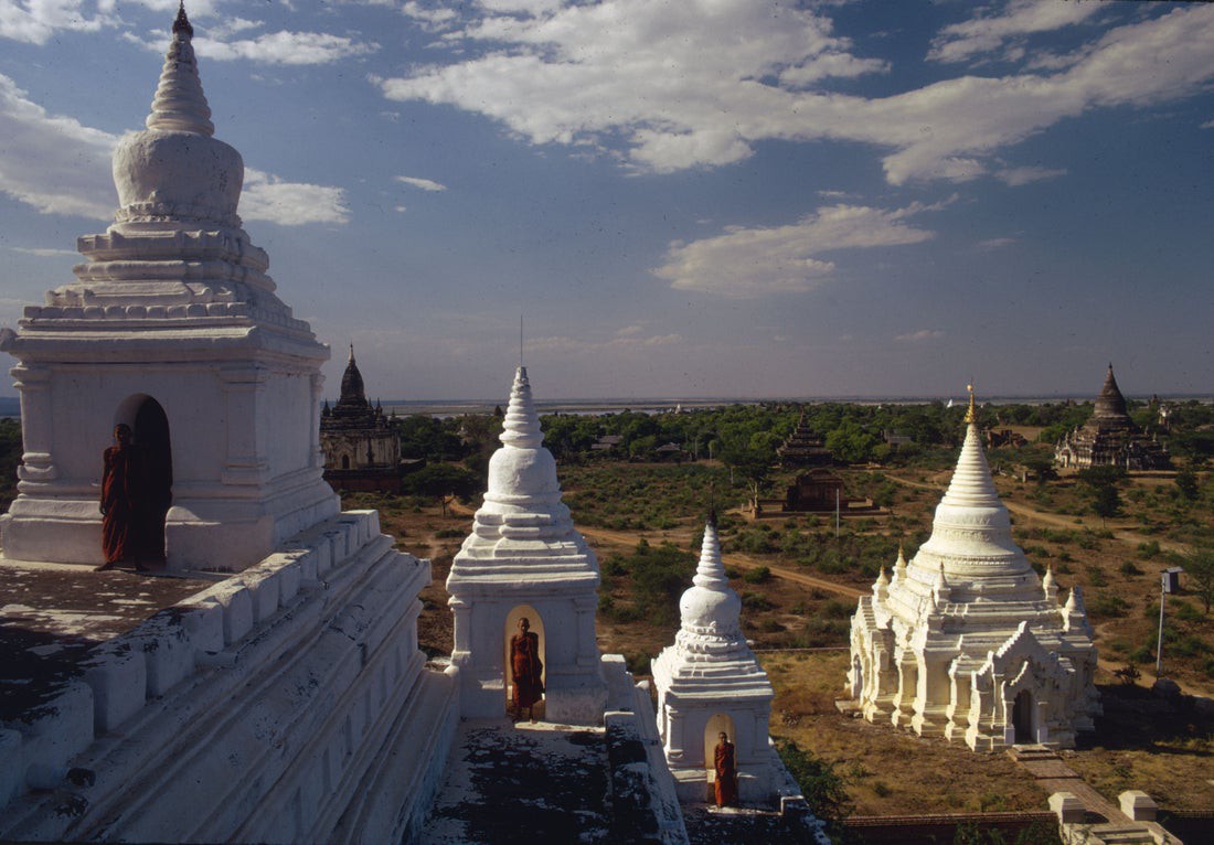 Slim Aarons, White Pagoda Slim Aarons, White Pagoda