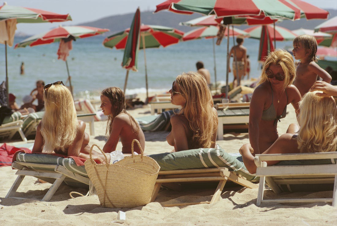 Slim Aarons, Saint-Tropez Beach Slim Aarons, Saint-Tropez Beach