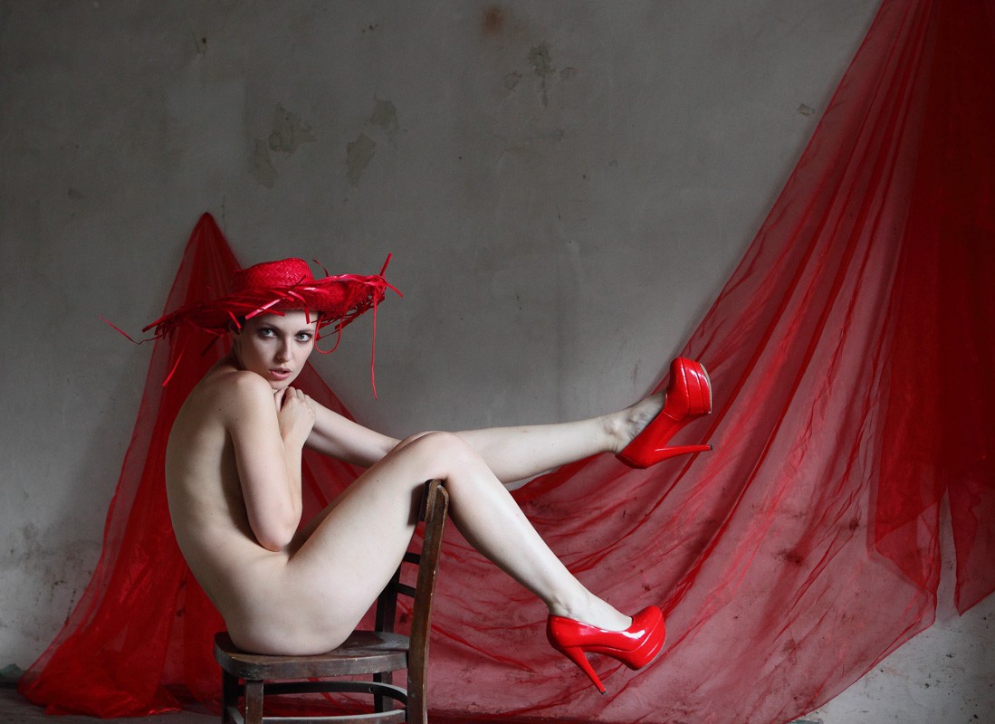 Garik Avanesian, Lady in Red Garik Avanesian, Lady in Red