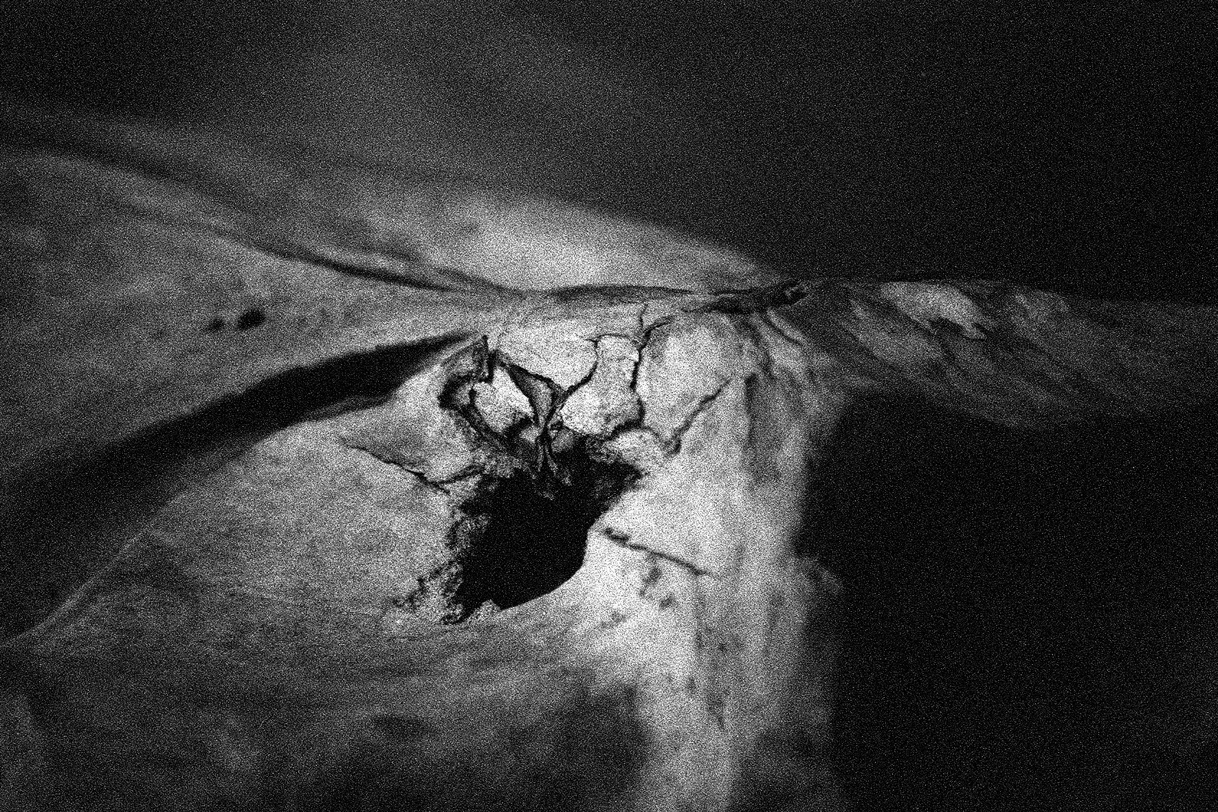 Leah Desmousseaux, L'Horizon des événements n°1 Leah Desmousseaux, L'Horizon des événements n°1