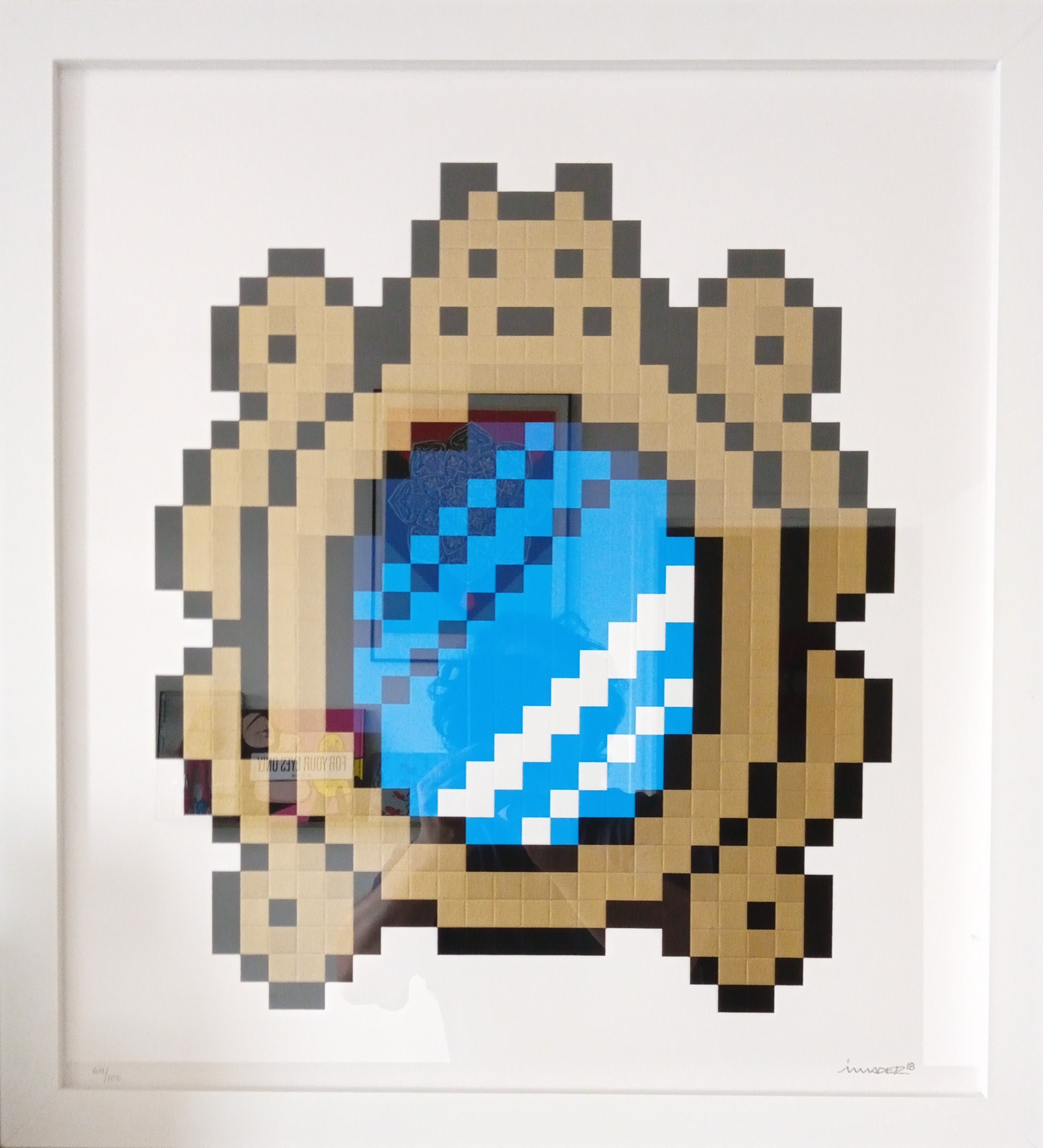 Invader, Versailles (Blue) Invader, Versailles (Blue)