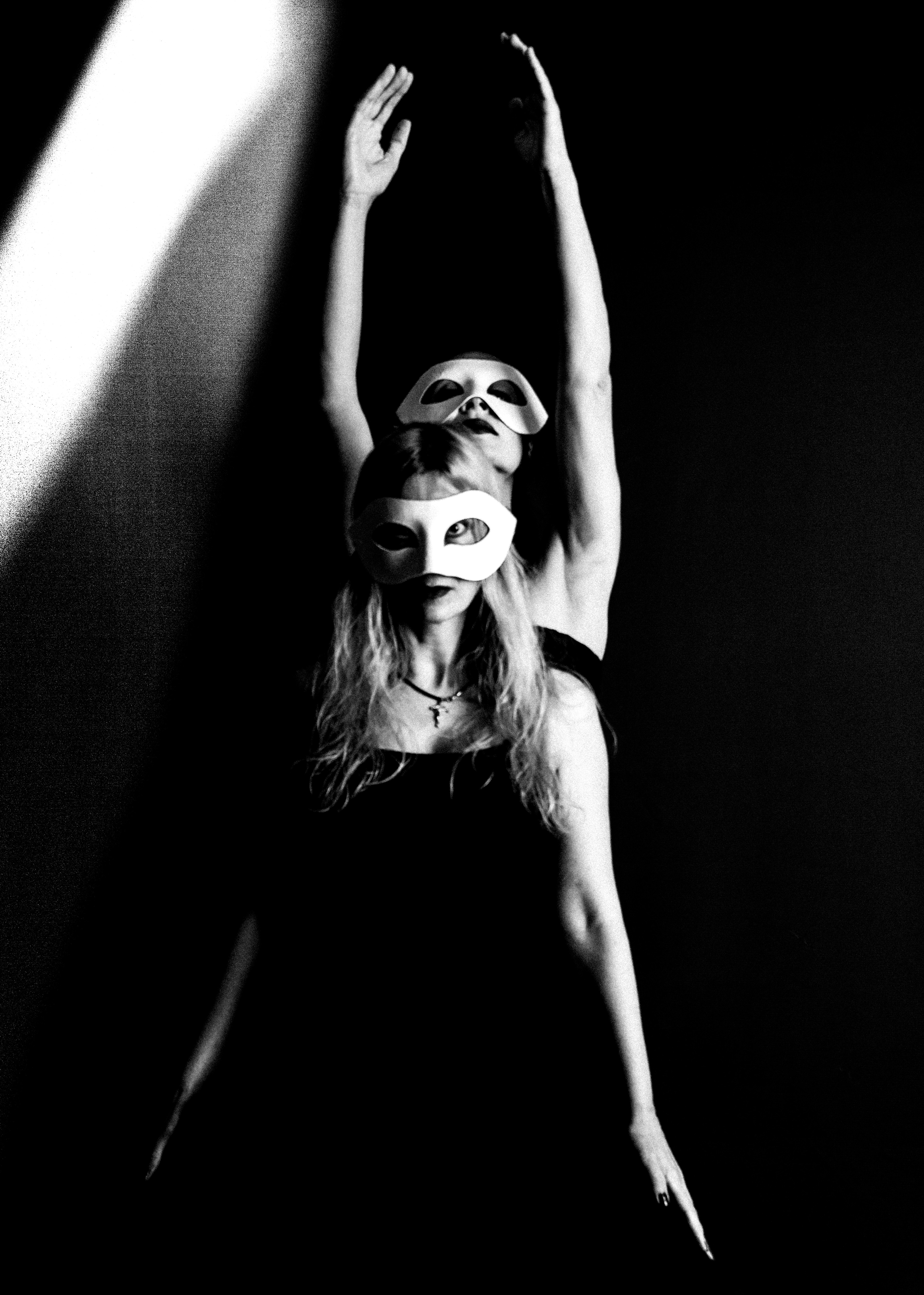 Ellie Sass (Sassayiannis), Masked Queens - Grounding Ellie Sass (Sassayiannis), Masked Queens - Grounding