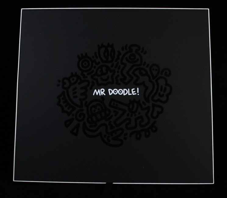 Mr Doodle ミスター ドゥードゥル　Doodle Hug Mr Doodle | DOODLE HUG (2022) | Available for Sale | Artsy
