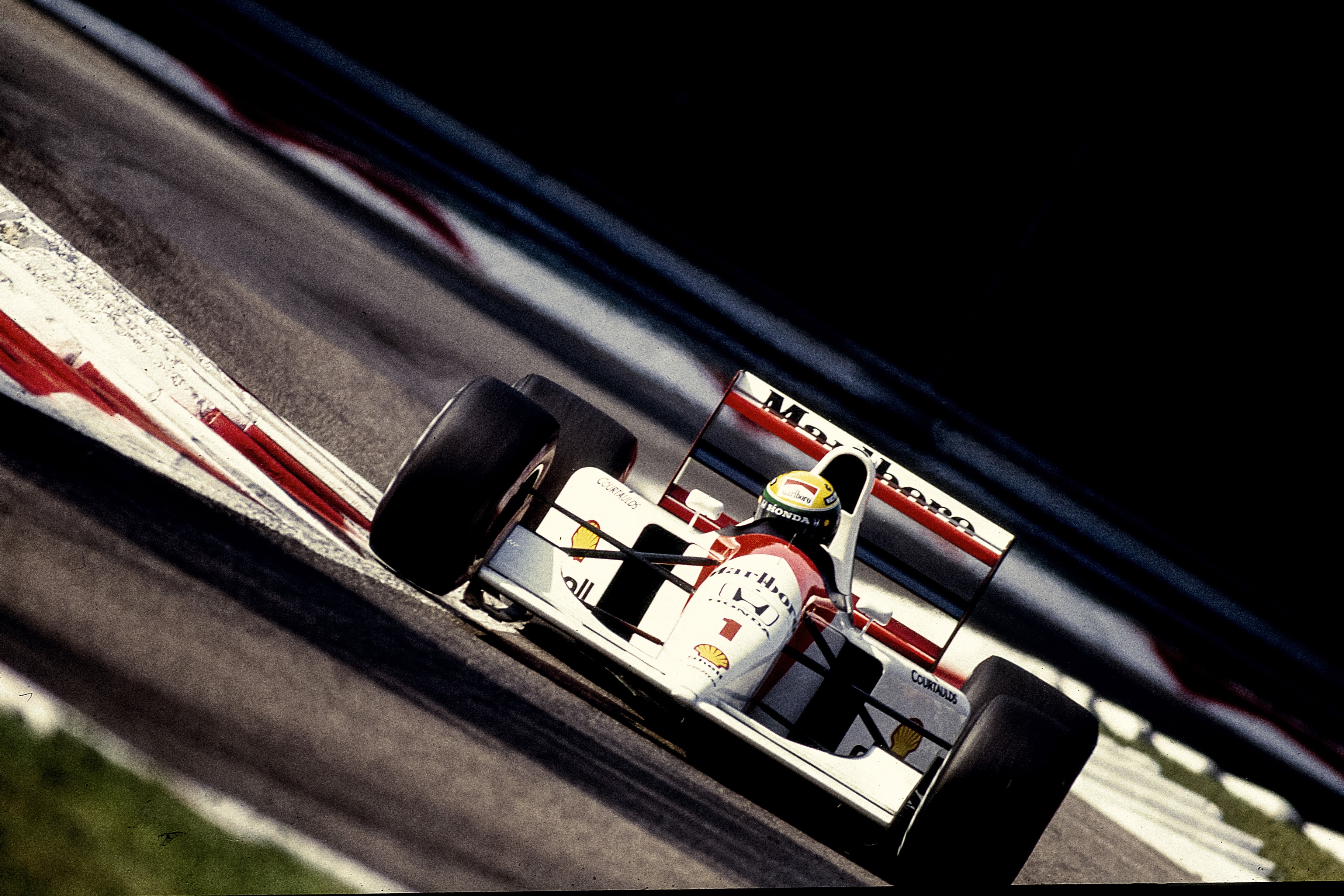 Dominique Leroy, A l'attaque pour Ayrton Senna. Monza Dominique Leroy, A l'attaque pour Ayrton Senna. Monza