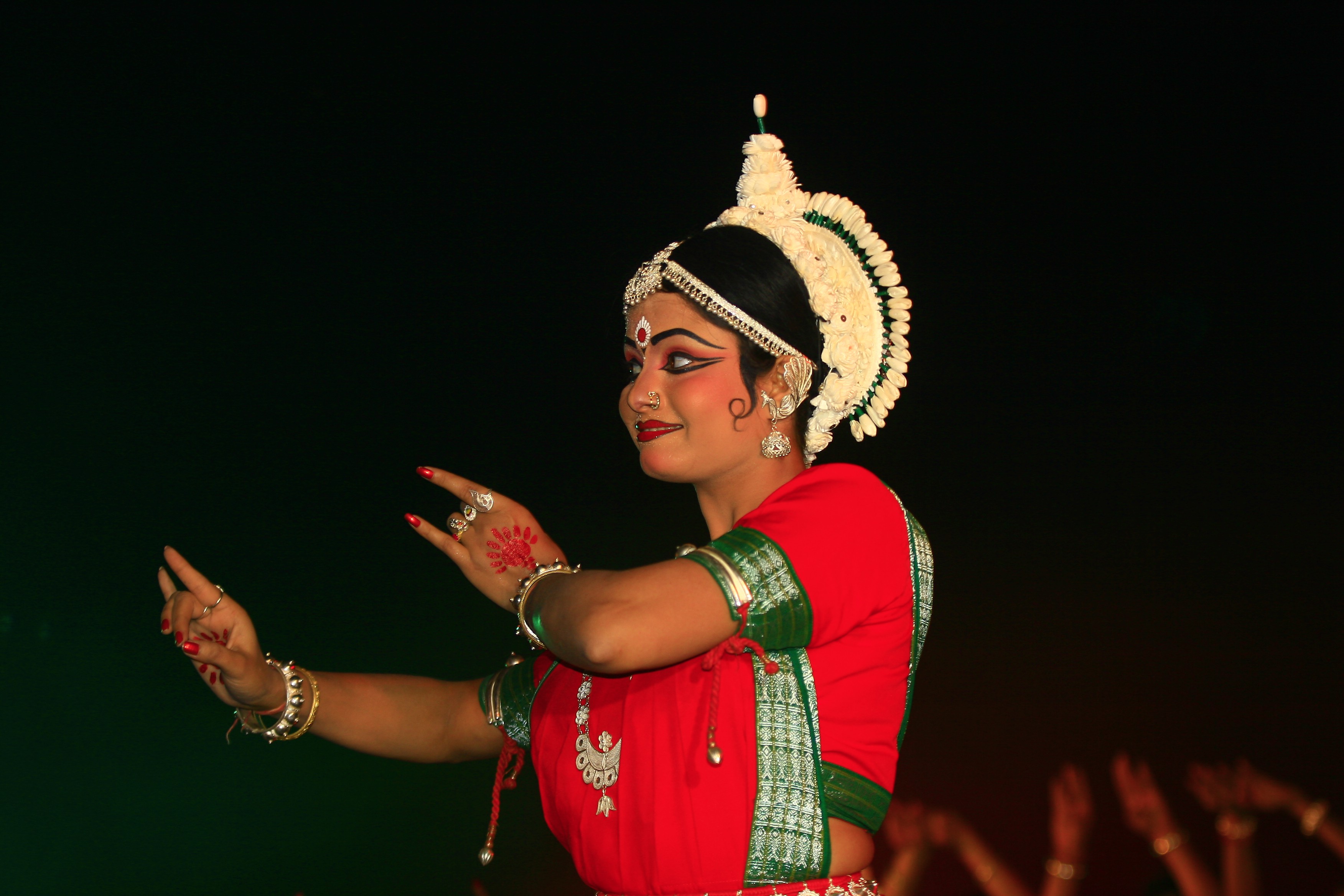 Dominique Leroy, Femme, danse Odissi. Inde Dominique Leroy, Femme, danse Odissi. Inde