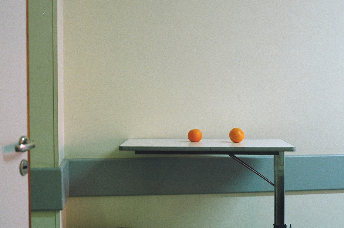 Alejandra Leon, Oranges over Table Alejandra Leon, Oranges over Table