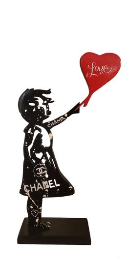 Banksywood Coeur Chanel Grande, Ravi