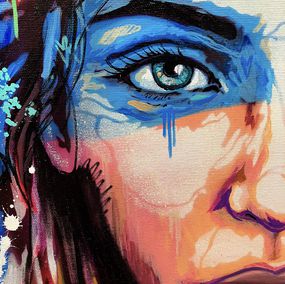 Sufyr, La femme au voile bleu blanc rouge Sufyr, La femme au voile bleu blanc rouge