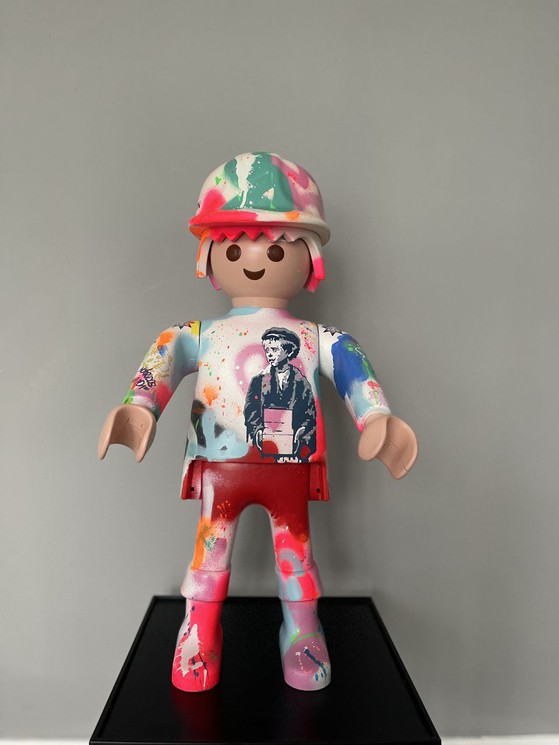 Playmobil Xxl Tribute To M&M's Jaune, Sculpture by Guillaume