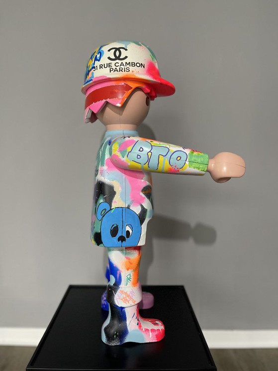 ▷ Playmobil xxl Graffiti par Jacques.A, 2021, Sculpture