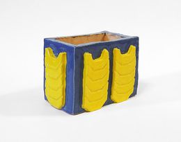 Sculpture, Blue & yellow flowerbed, Natasha Steshenko