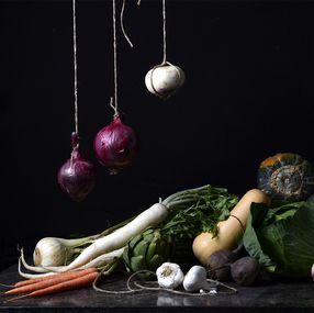 Dora Franco, Verduras con nabo y cebollas colgante II. From The bodegon series Dora Franco, Verduras con nabo y cebollas colgante II. From The bodegon series