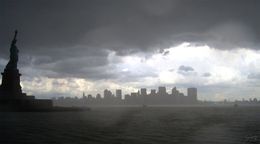 New York dans l’ombre de la liberté Photographie, Miguel Guía
