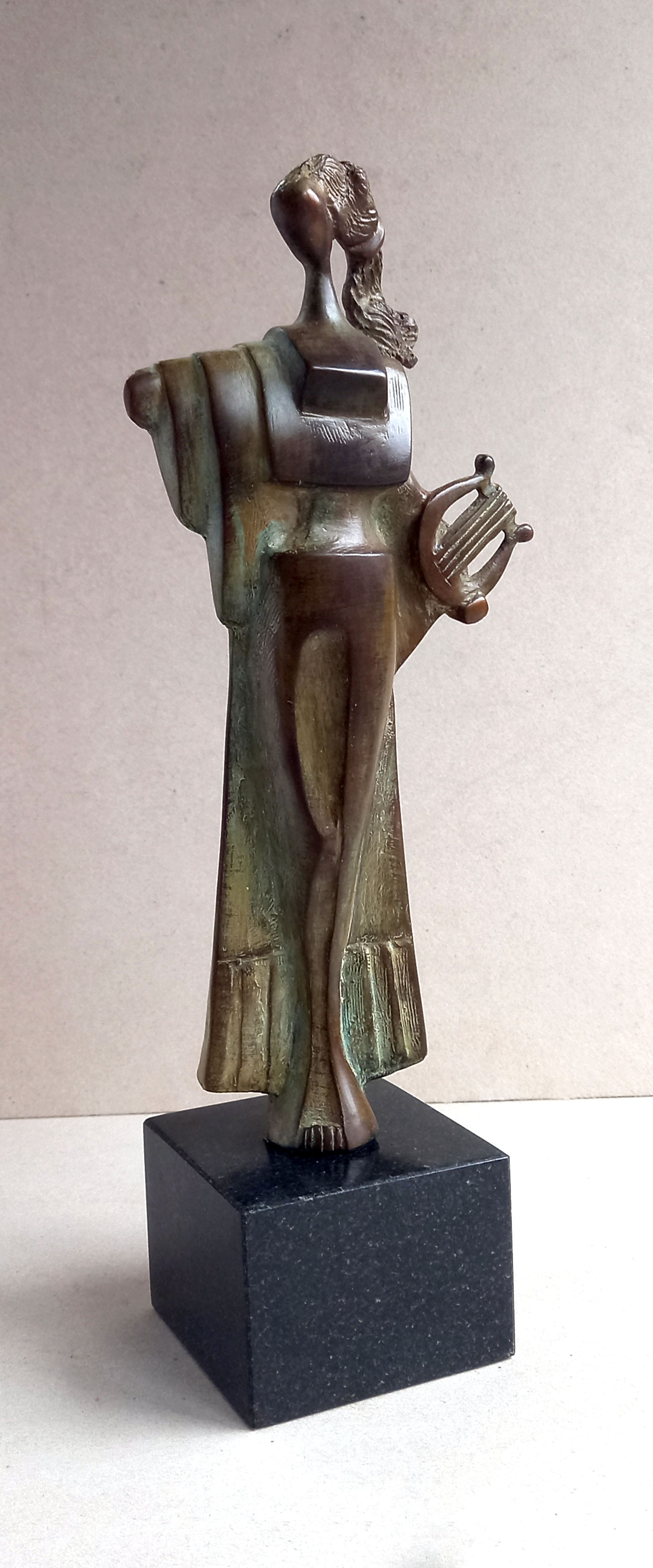 Muse by Petar Iliev, 2023 | Sculpture | Artsper
