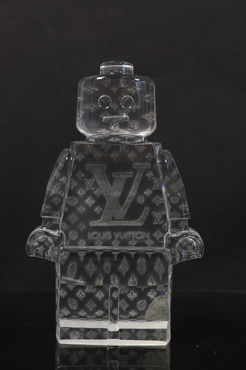 Roboclusion Kaws & Louis Vuitton, Sculpture by Vincent Sabatier (VerSus)