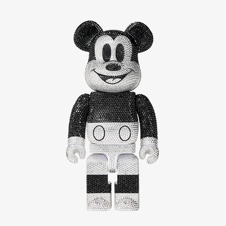 ▷ 400% Crystal Decorate Mickey Mouse by Bearbrick, 2021 | Design