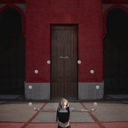 Sunrise in the Kingdom of the Eternal Sunset, Dasha Pears