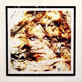 Moa Daliendog, Claudia Schiffer Moa Daliendog, Claudia Schiffer