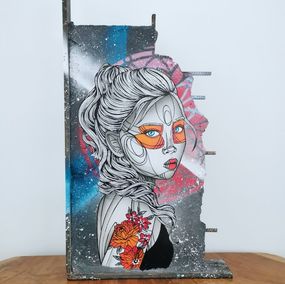 Sculpture, Sculptural Lady, Caro Graffiti