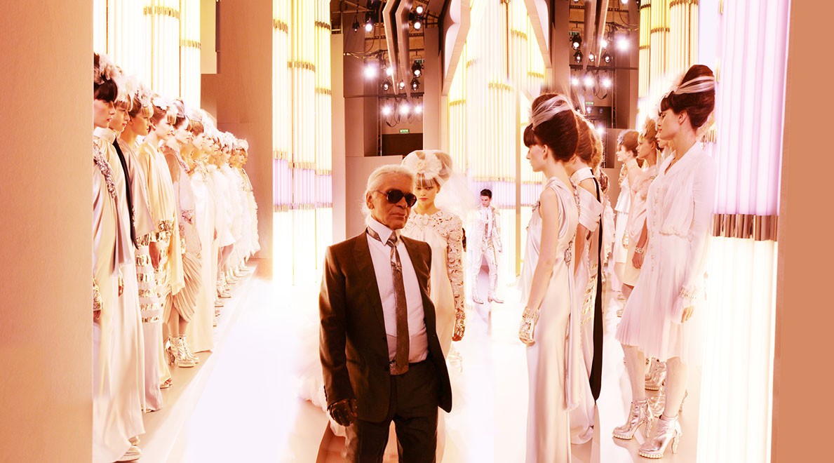 Simon Procter, Karl & Brides, Haute Couture 2010, Rue Cambon, Paris Simon Procter, Karl & Brides, Haute Couture 2010, Rue Cambon, Paris