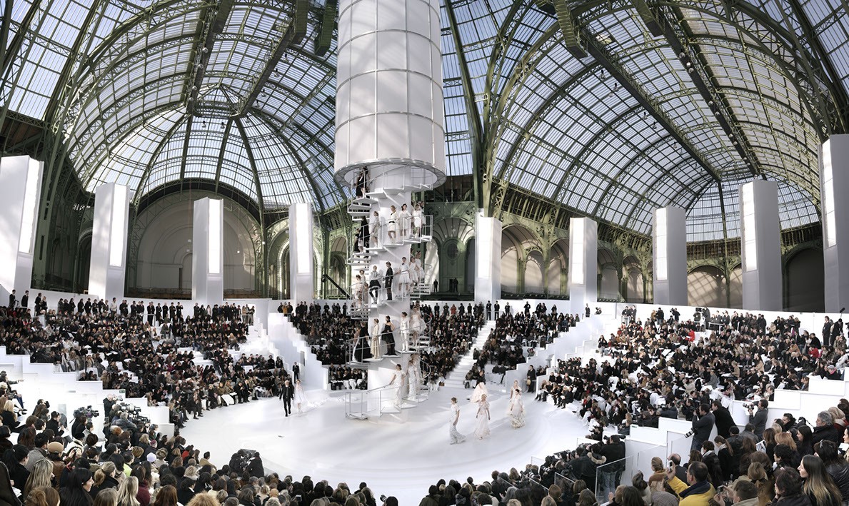 Simon Procter, The tower /Fall winter 2006 Le Grand Palais Paris Simon Procter, The tower /Fall winter 2006 Le Grand Palais Paris