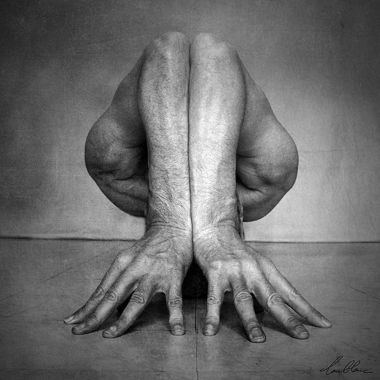 ▷ eXtREmuS by Louis Blanc, 2011, Photography