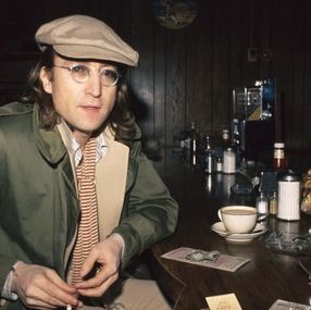 Photography, John Lennon sitting at cafe in Yonkers, NYC 1975, Bob Gruen