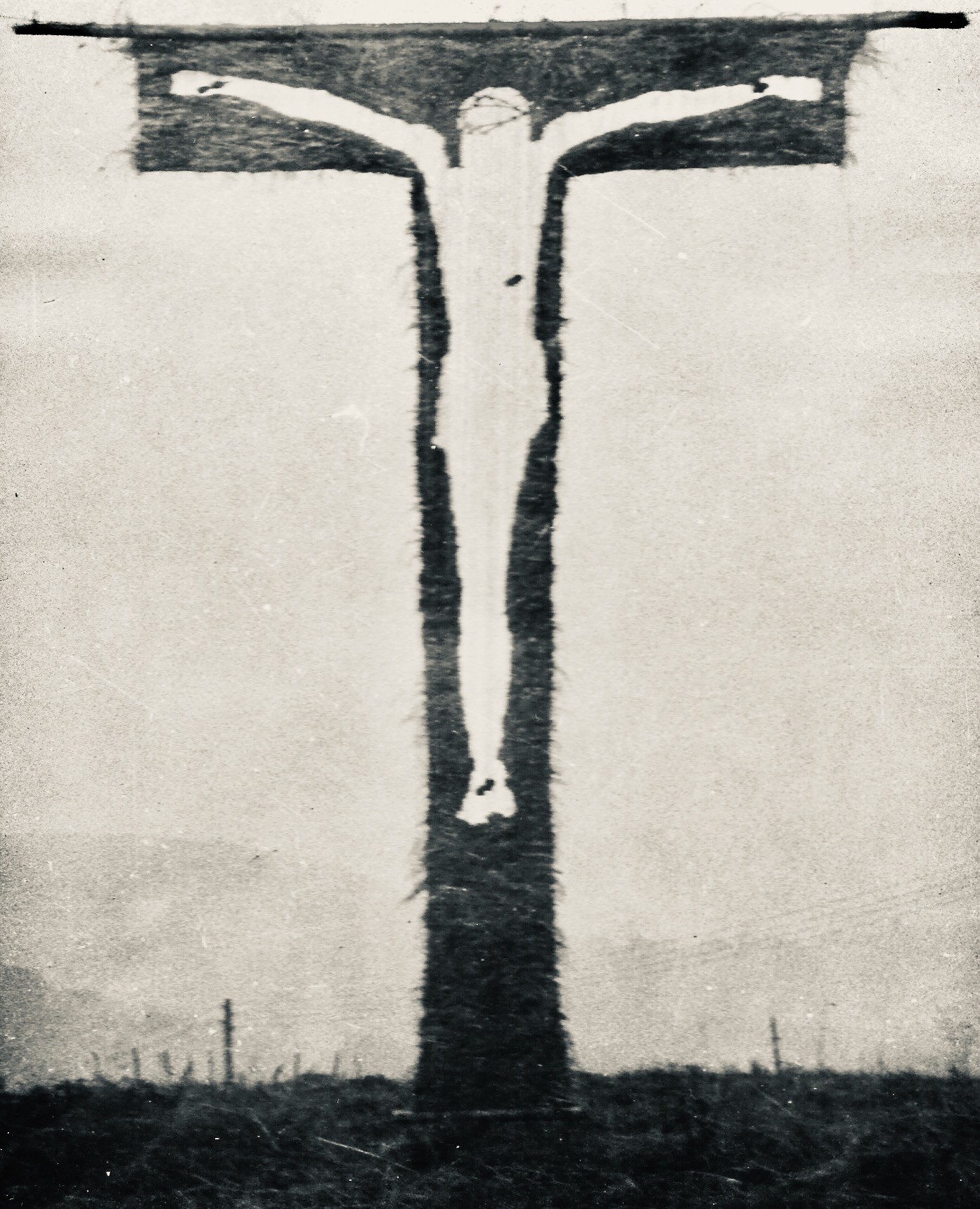 Charles Tanguy, KLAMERUS Crucifixion, Pologne et brouillard Charles Tanguy, KLAMERUS Crucifixion, Pologne et brouillard