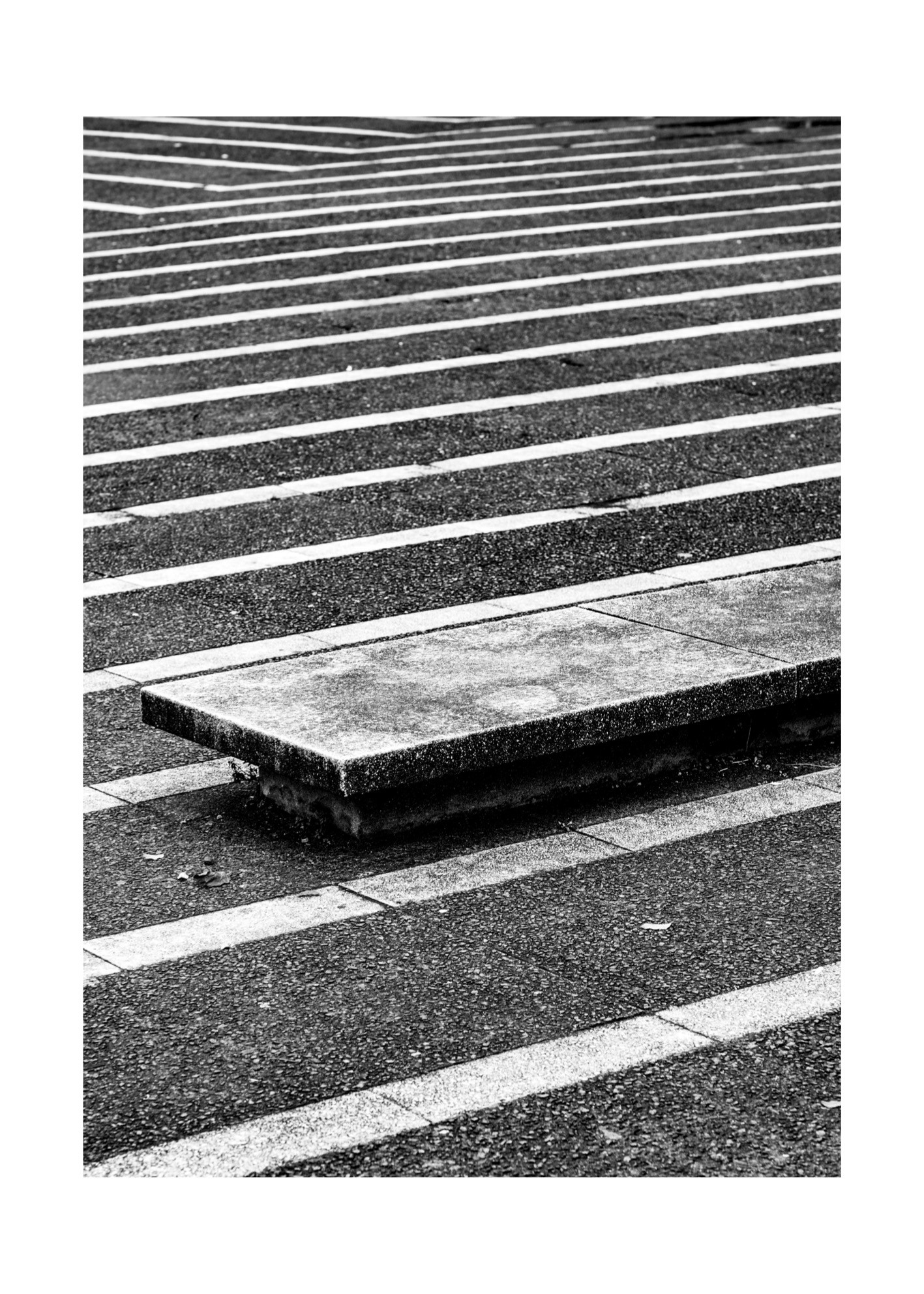 Claire Giraudeau, Urbain brutalisme - Photographie digigraphie (1) (10) Claire Giraudeau, Urbain brutalisme - Photographie digigraphie (1) (10)