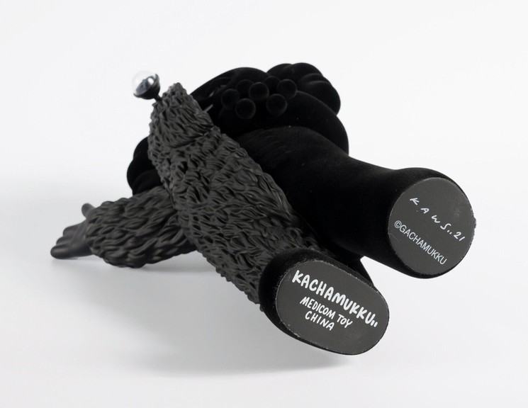 その他 KACHAMUKKU BLACK KAWS | KACHAMUKKU (Black) (2022) | Available for Sale | Artsy