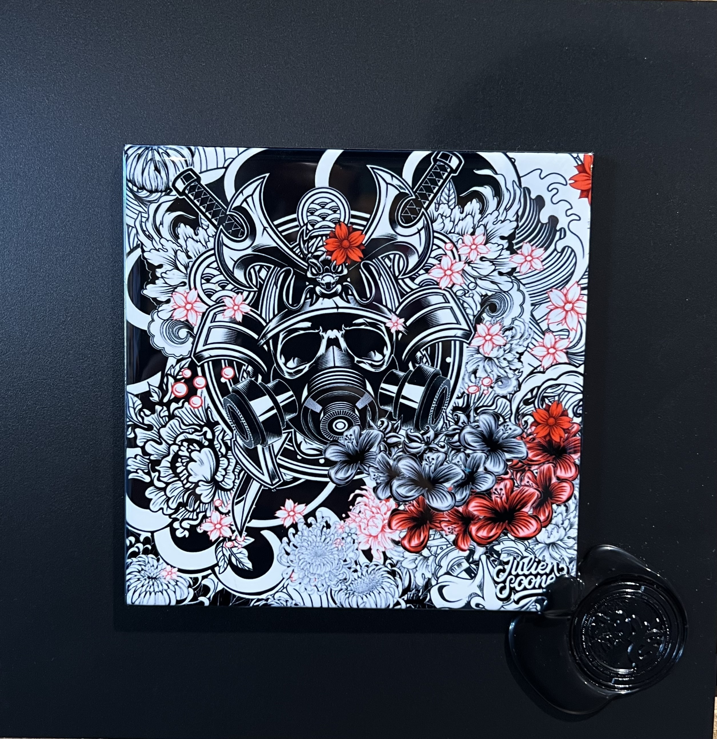 Julien Soone, Black mask Julien Soone, Black mask