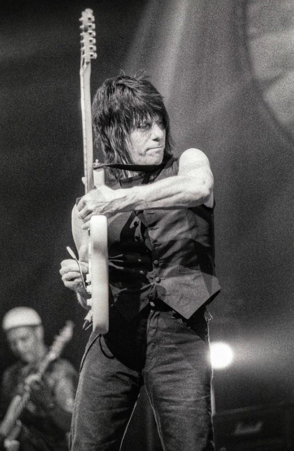 Richard Beland, Jeff Beck - Massey Hall Richard Beland, Jeff Beck - Massey Hall
