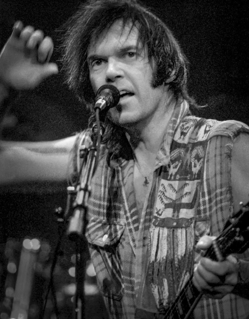 Richard Beland, Neil Young - Cobo Arena, Detroit Richard Beland, Neil Young - Cobo Arena, Detroit