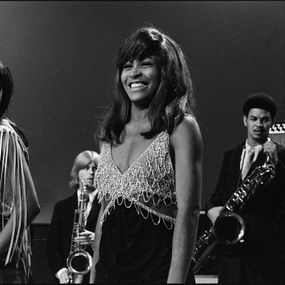 Photographie, Tina Turner Smiling with Ikettes, Tonight Show with Johnny Carson, November 23, Glen Craig