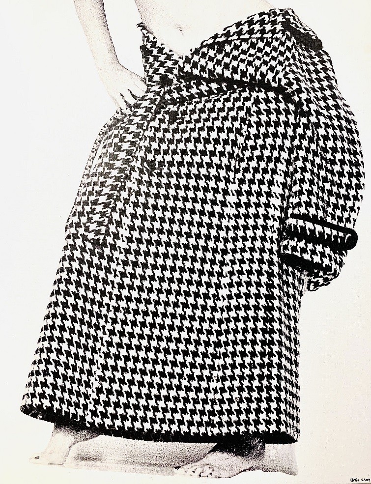 Farah Slimani, Coat surfing Farah Slimani, Coat surfing
